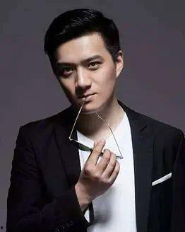 黄  男演员,演艺界璀璨的男演员风采